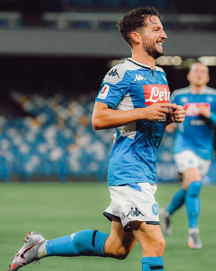 关于国际比赛日德甲焦点战,那不勒斯完成体检,媒体盛赞,资深球员宣示担当的信息 关于国际比赛日德甲焦点战,那不勒斯完成体检,媒体盛赞,资深球员宣示担当的信息