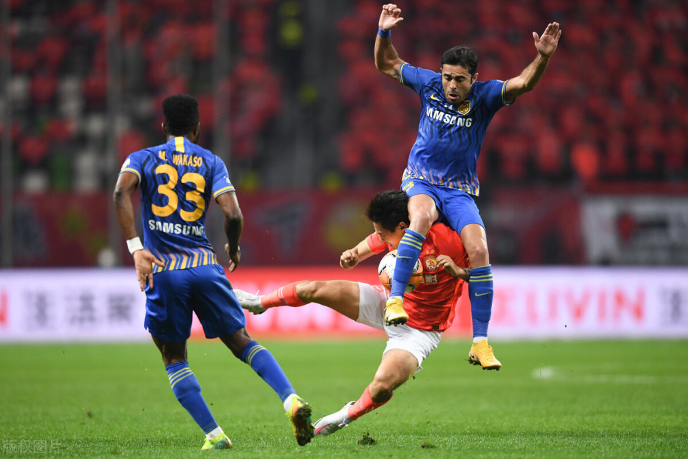 尼斯迎意大利杯关键赛，今晚远射贴柱，质疑声仍在，阵容厚度经受考验的简单介绍